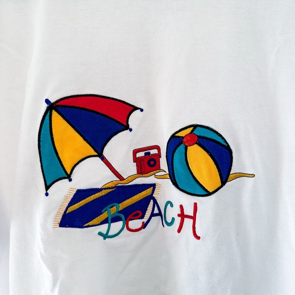 Vintage Colorful Beach Graphic T-Shirt - Picture 2 of 5